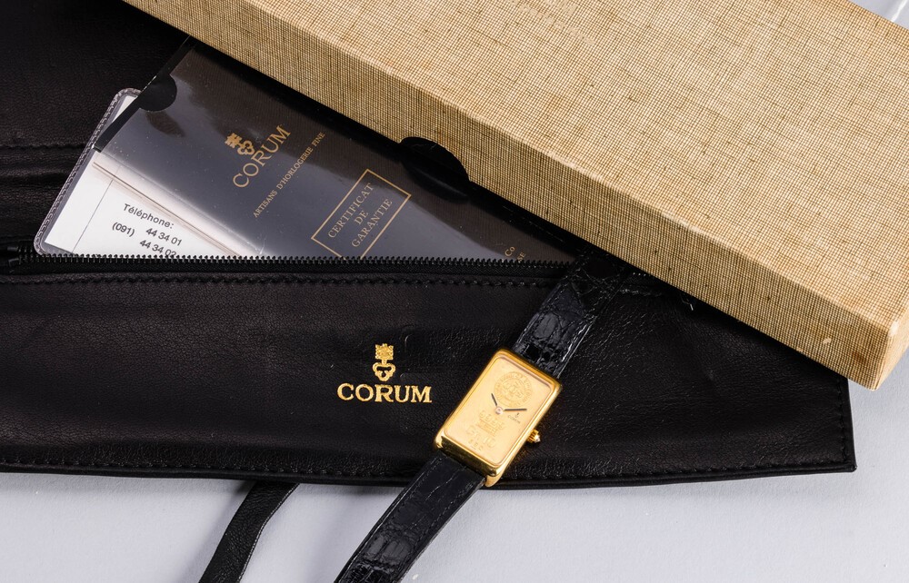 Corum - Inusuale Orologio Lingot, Quadrante in Oro Giallo 999 di 10 Grammi, Carica Manuale, con S...