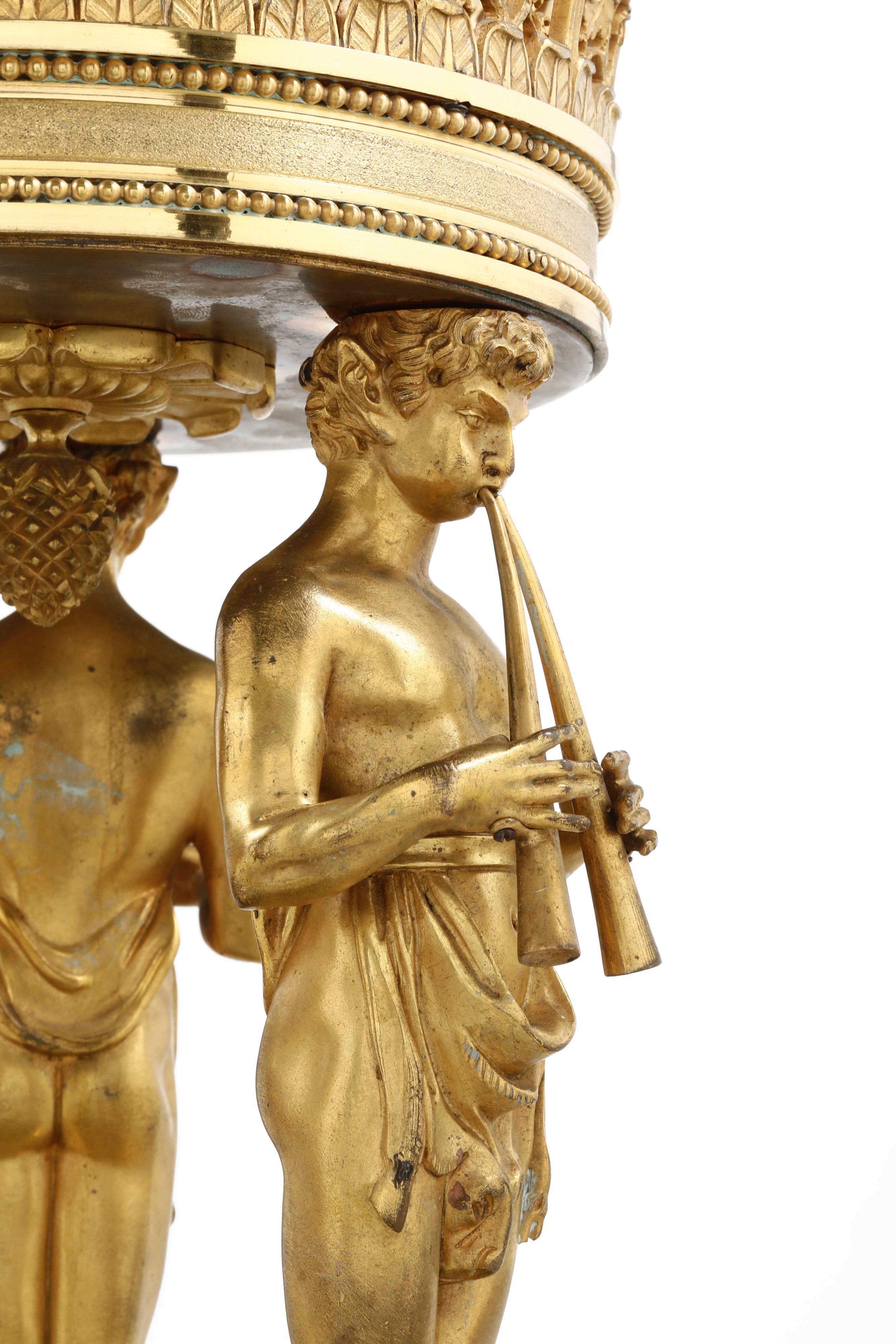 Centrotavola. Bronzo Fuso, Dorato e Cesellato. Arte Neoclassica, Francia XVIII-XIX Secolo