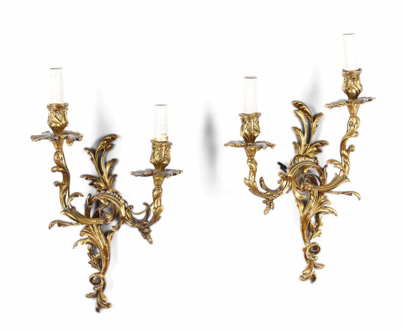 Coppia di appliques in bronzo dorato. XVIII-XIX secolo  - Asta Dimore Italiane - Cambi Casa d'Aste