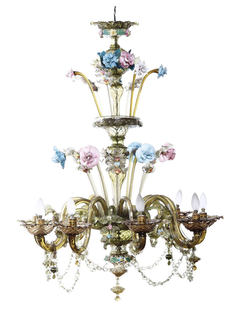 Lampadario in vetro di Murano con applicazioni di fiori policromi. XX secolo  - Asta Antiquariato Luglio - Cambi Casa d'Aste
