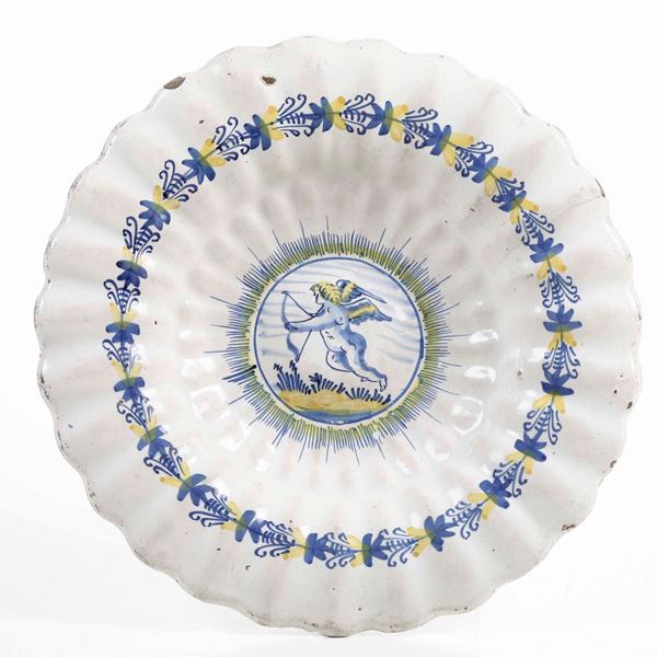 Piatto. Nevers o Olanda, XVII-XVIII secolo. 