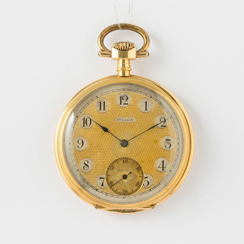 Vulcain, orologio svizzero da tasca , 1900 circa, cassa in oro 18 kt, quadrante in metallo smaltato con numeri applicati, movimento con scappamento ad ancora, 53 gr, mm 47  - Asta Pocket Watches - Cambi Casa d'Aste