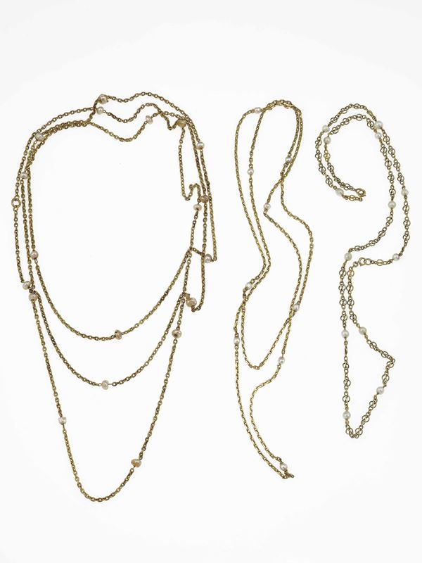 Three chains with pearls of different length