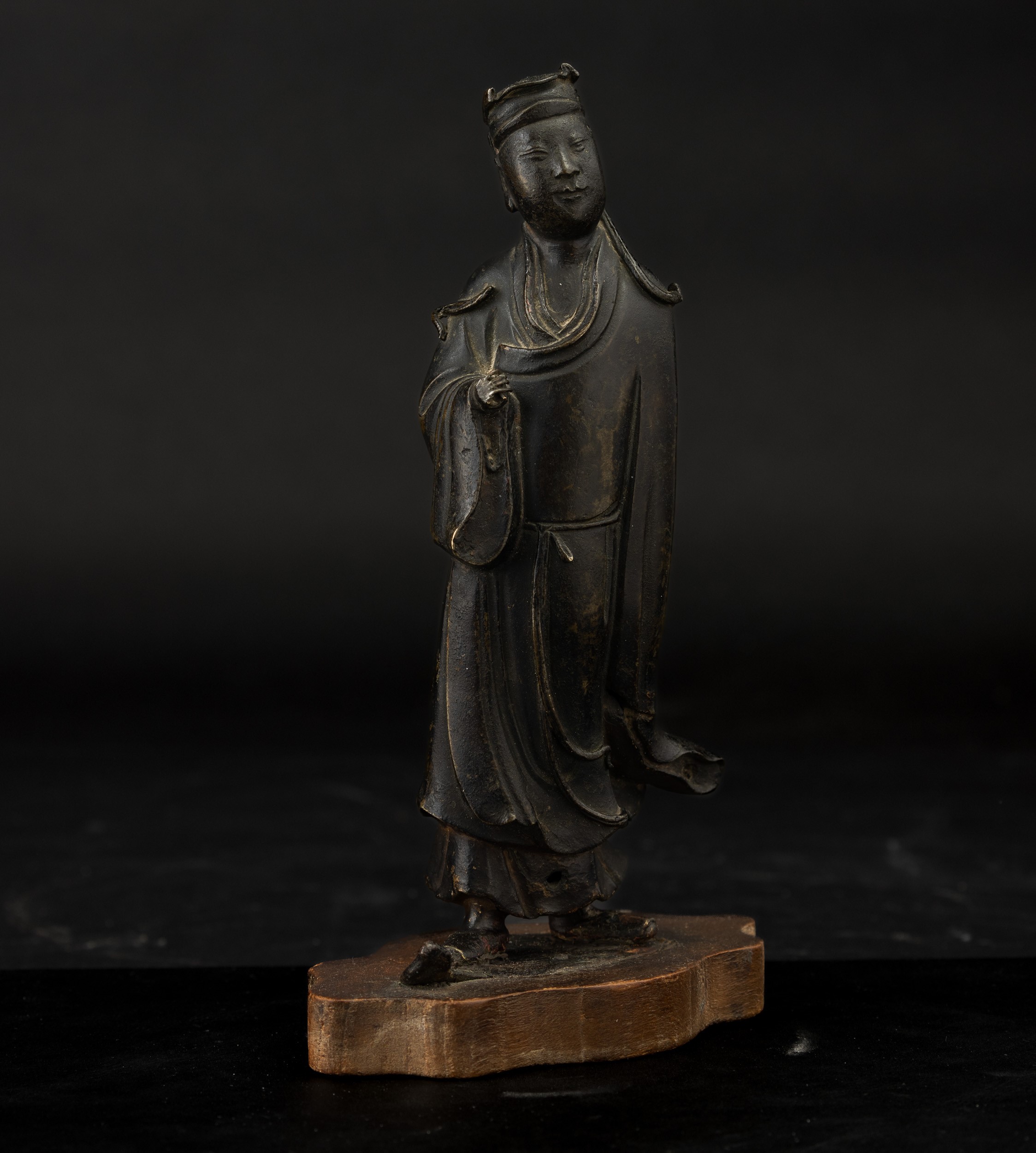 Figura di Saggio in Bronzo, Cina, Dinastia Ming, XVII Secolo