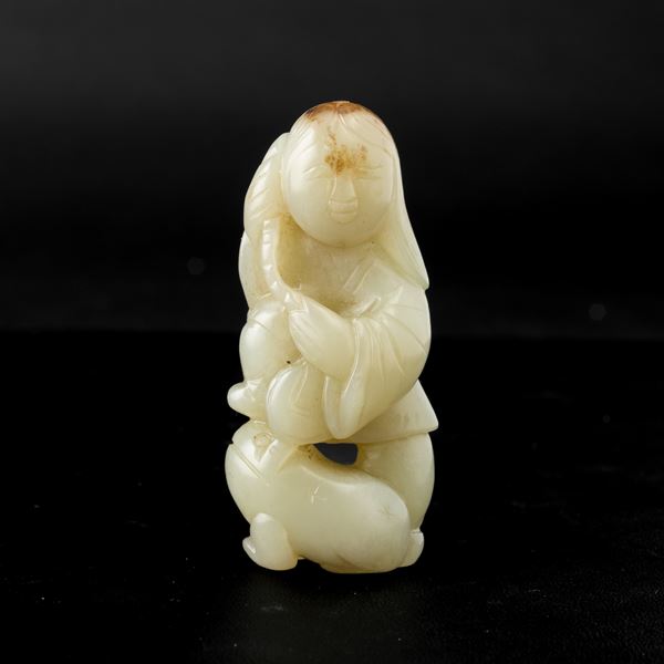 Gruppo scolpito in giada e russet raffigurante fanciulla su rospo, Cina, Dinastia Qing, XIX secolo
