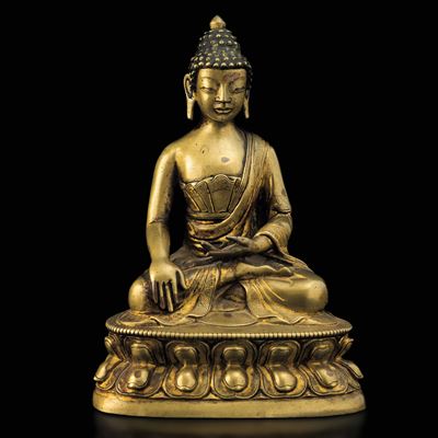 Figura di Buddha Sakyamuni Seduto su Doppio Fiore di Loto in Bronzo, Tibet, XV Secolo