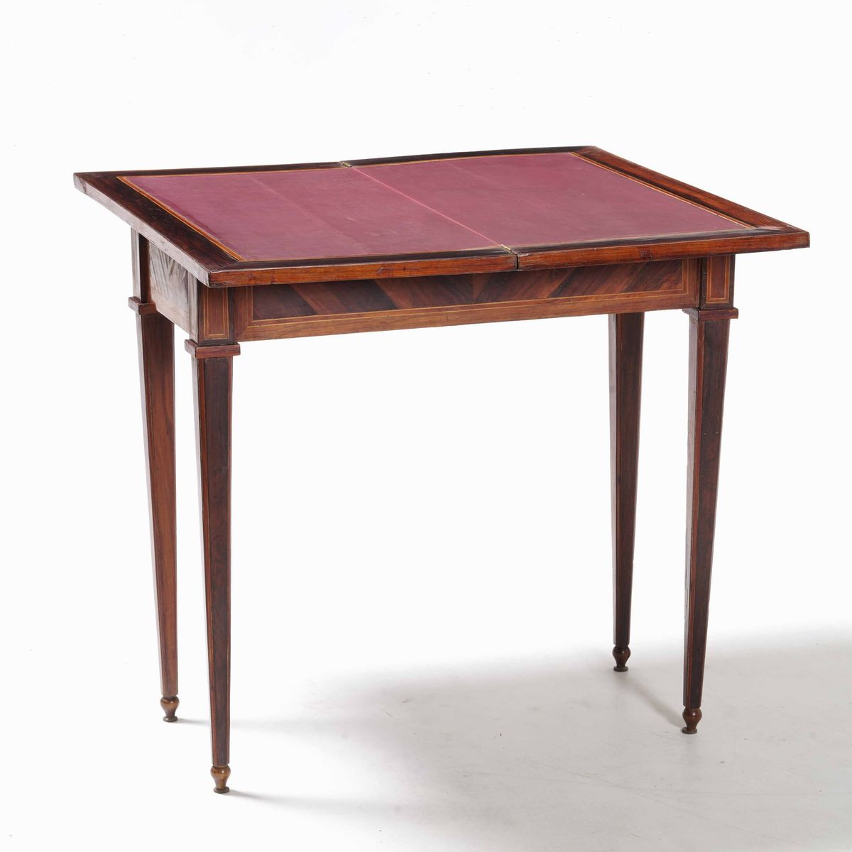 Tavolo da Gioco Lastronato e Filettato. XVIII-XIX Secolo