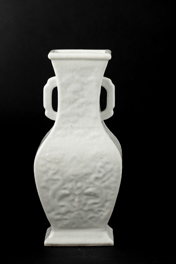 A white porcelain vase, China, Qing Dynasty