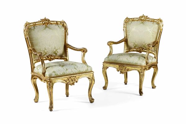 Insieme di otto sedie e due poltrone in legno intagliato e dorato. Roma, XVIII secolo