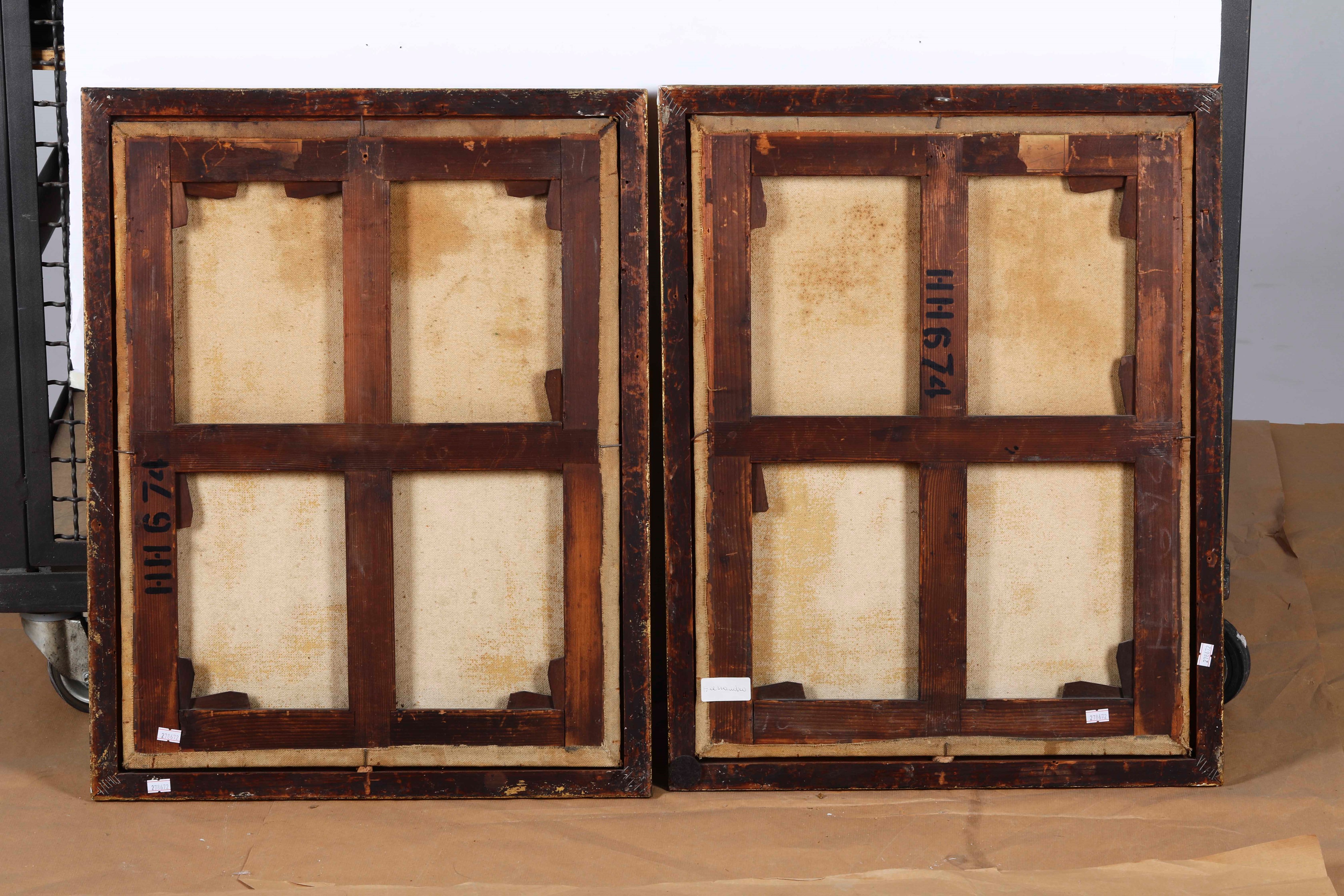 Scuola veneziana del XVIII secolo, Interni con figure, coppia di dipinti a olio su tela