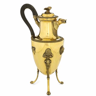 Importante Caffettiera. Argento Primo Titolo Fuso, Sbalzato, Cesellato e Dorato. Parigi 1796-1797...