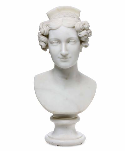 Busto Muliebre. Marmo Bianco Scultore Neoclassico del XIX Secolo