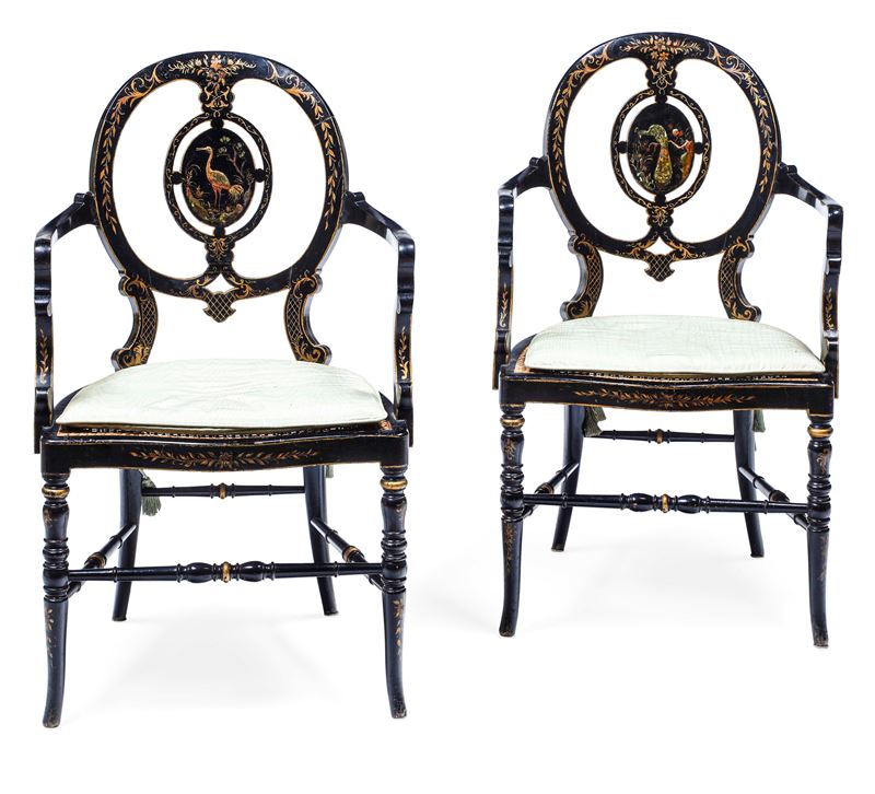 Coppia di sedie con braccioli in legno ebanizzato. XIX secolo  - Asta Dimore Italiane - Cambi Casa d'Aste