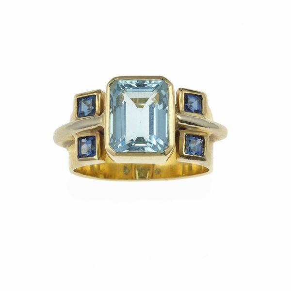 Aquamarine and sapphire gold ring
