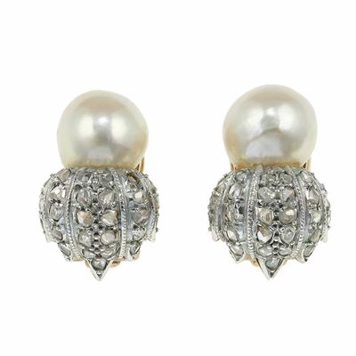 Montatura in oro giallo 750/1000 e argento, Orecchini con perle e rosette di diamante