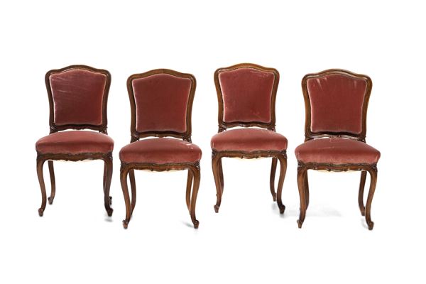Quattro sedie in legno. XIX secolo