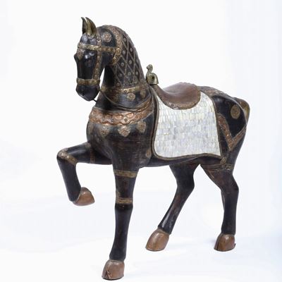 Cavallo in Legno Dipinto. India XX Secolo