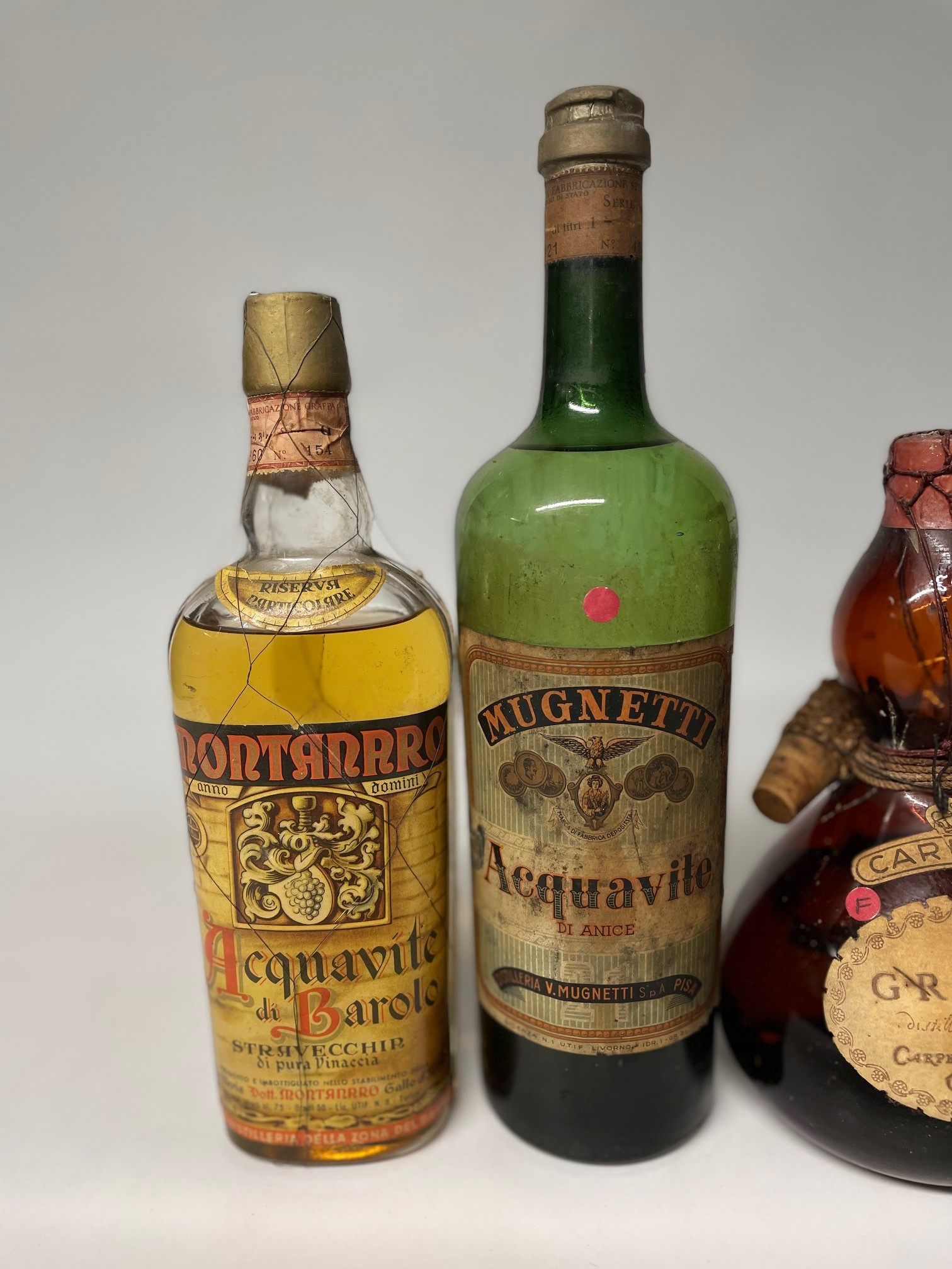 Grappa, Montanaro di Barolo, Mugnetti, Carpene, Stock