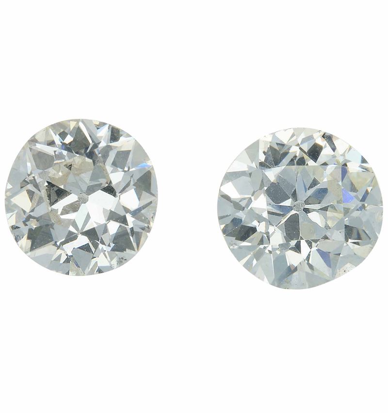 Coppia di diamanti di vecchio taglio, per orecchini, di ct 3.56 e 3.95, colore M, caratteristiche interne VS2, fluorescenza UV debole e nulla  - Asta Fine Jewels - Cambi Casa d'Aste