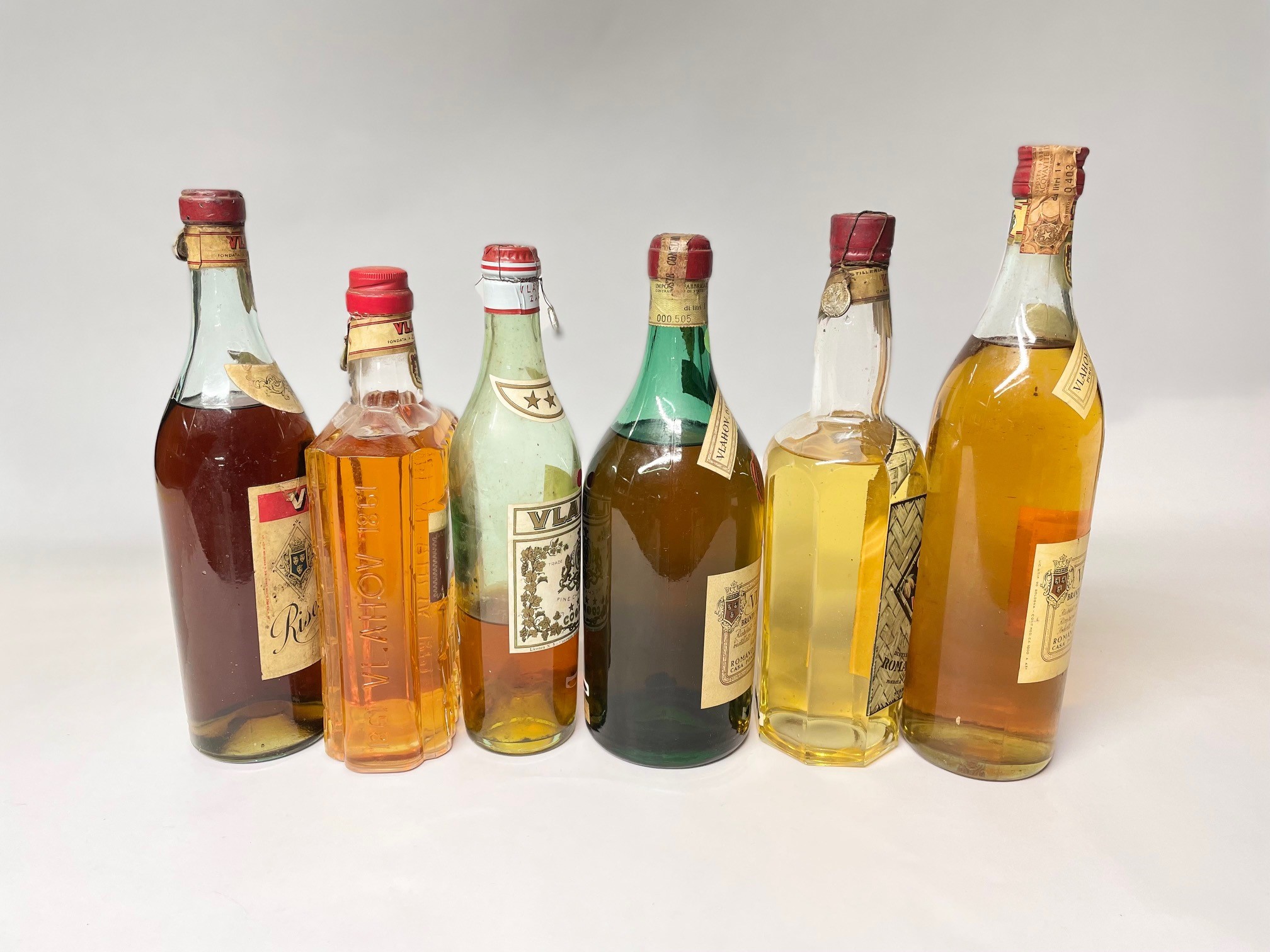 Liquori Vlahov, Collezione