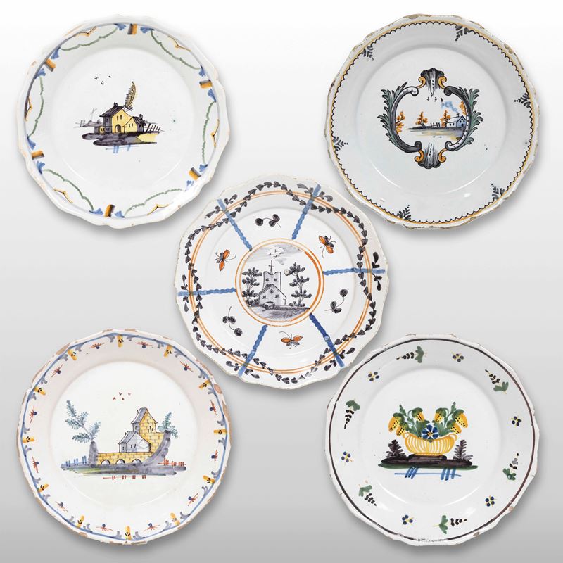 Cinque piatti Francia, Manifattura di Nevers, fine del XVIII secolo  - Asta Ceramiche - Cambi Casa d'Aste