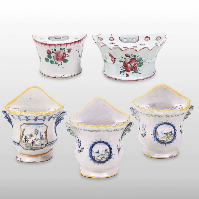 Cinque fioriere Francia, Manifattura di La Rochelle (Charente Maritime), XVIII e XIX secolo  - Auction Ceramics - Cambi Casa d'Aste
