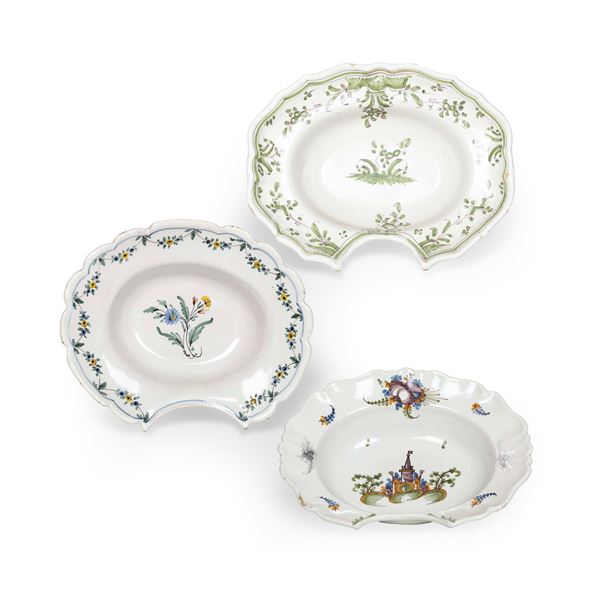 Tre bacili da barbiere. Francia, XVIII e XIX secolo.