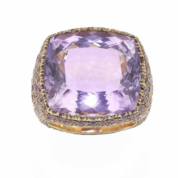 Kunzite and pink sapphire ring. Signed Michele Della Valle