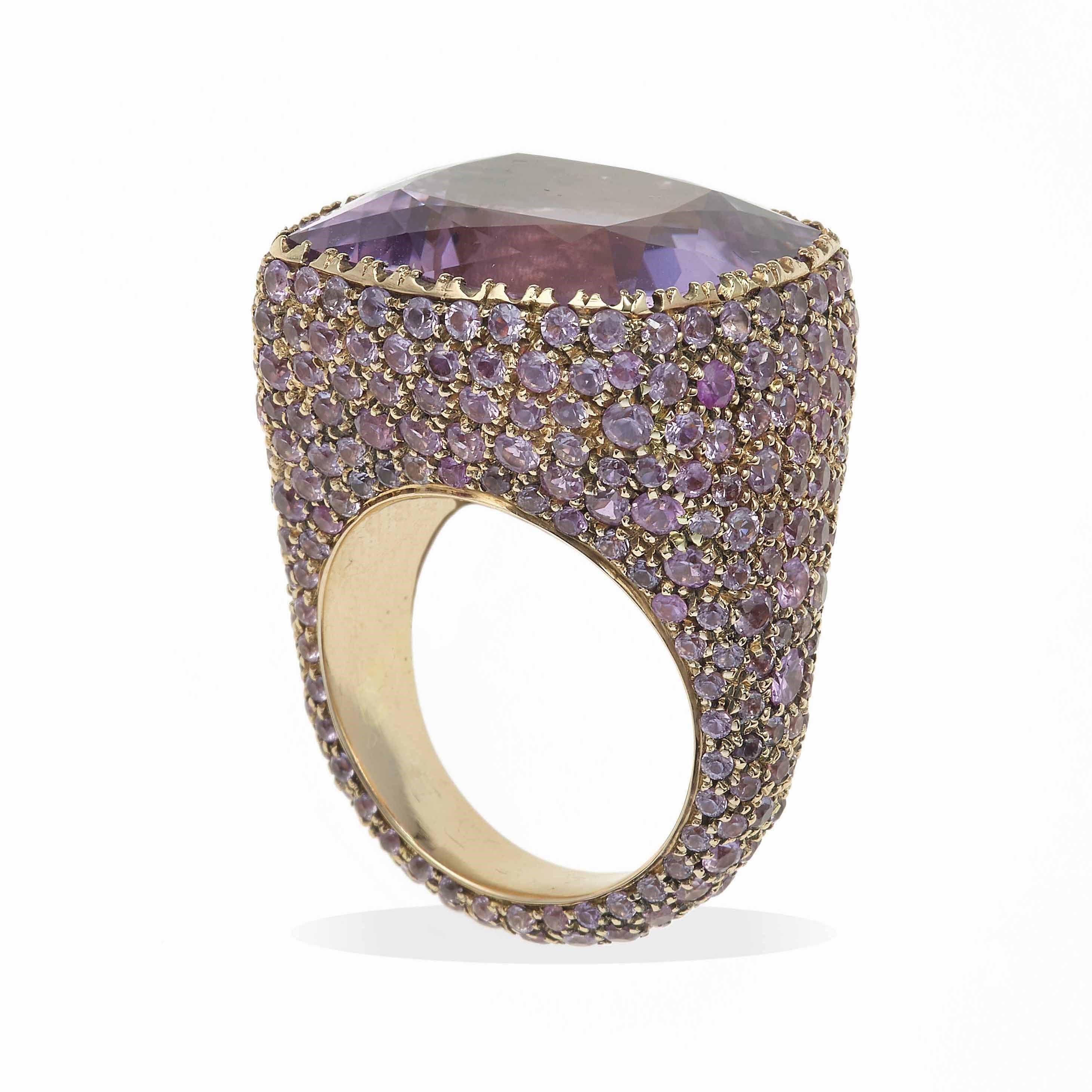 Michele Della Valle, Anello in oro giallo 750/1000 con kunzite e corindoni rosa