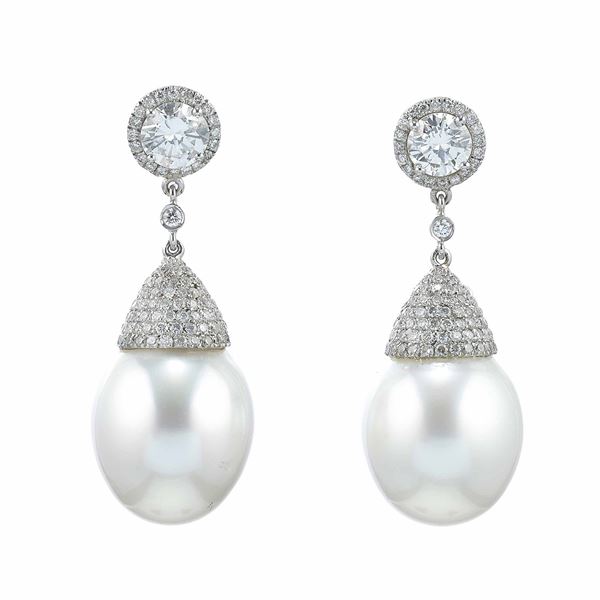 Orecchini con perle coltivate e diamanti