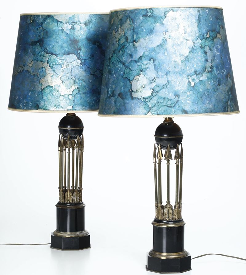 Coppia di lampade da tavolo in metallo e metallo dorato. XIX-XX secolo  - Auction Antique July - Cambi Casa d'Aste