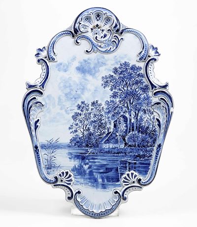 Coppia di Targhe. Olanda, Manifattura di Delft, XX Secolo.