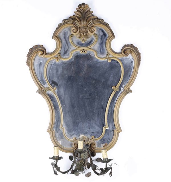 Specchiera in stile Luigi XV in legno intagliato