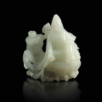 Piccolo Gruppo Scolpito in Giada Bianca Raffigurante Guanyin Assisa su Fiore di Loto, Cina, Dinas...