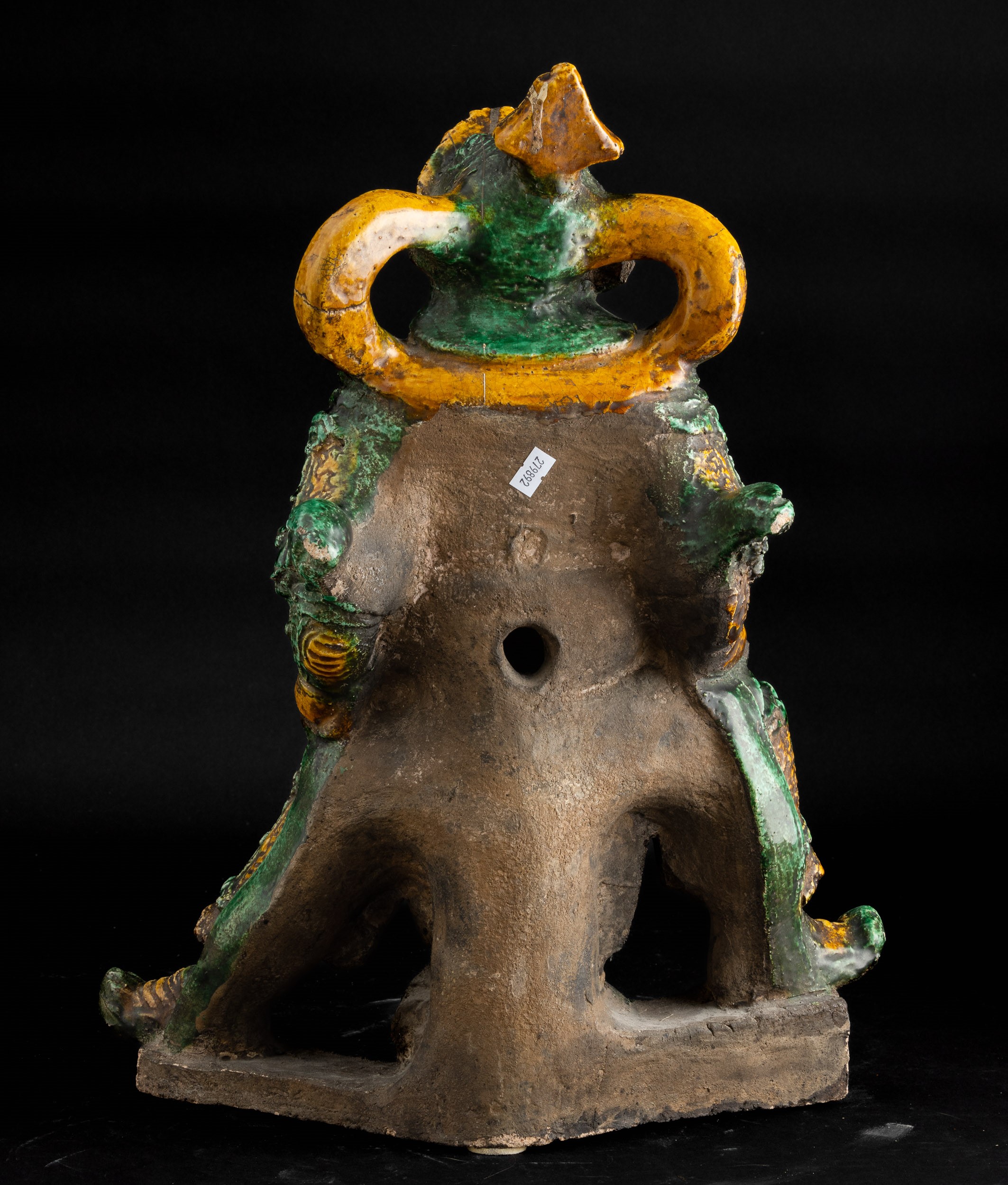 Grande Figura di Guandi in Ceramica Invetriata a Smalti Sancai, Cina, Dinastia Ming, XVII Secolo