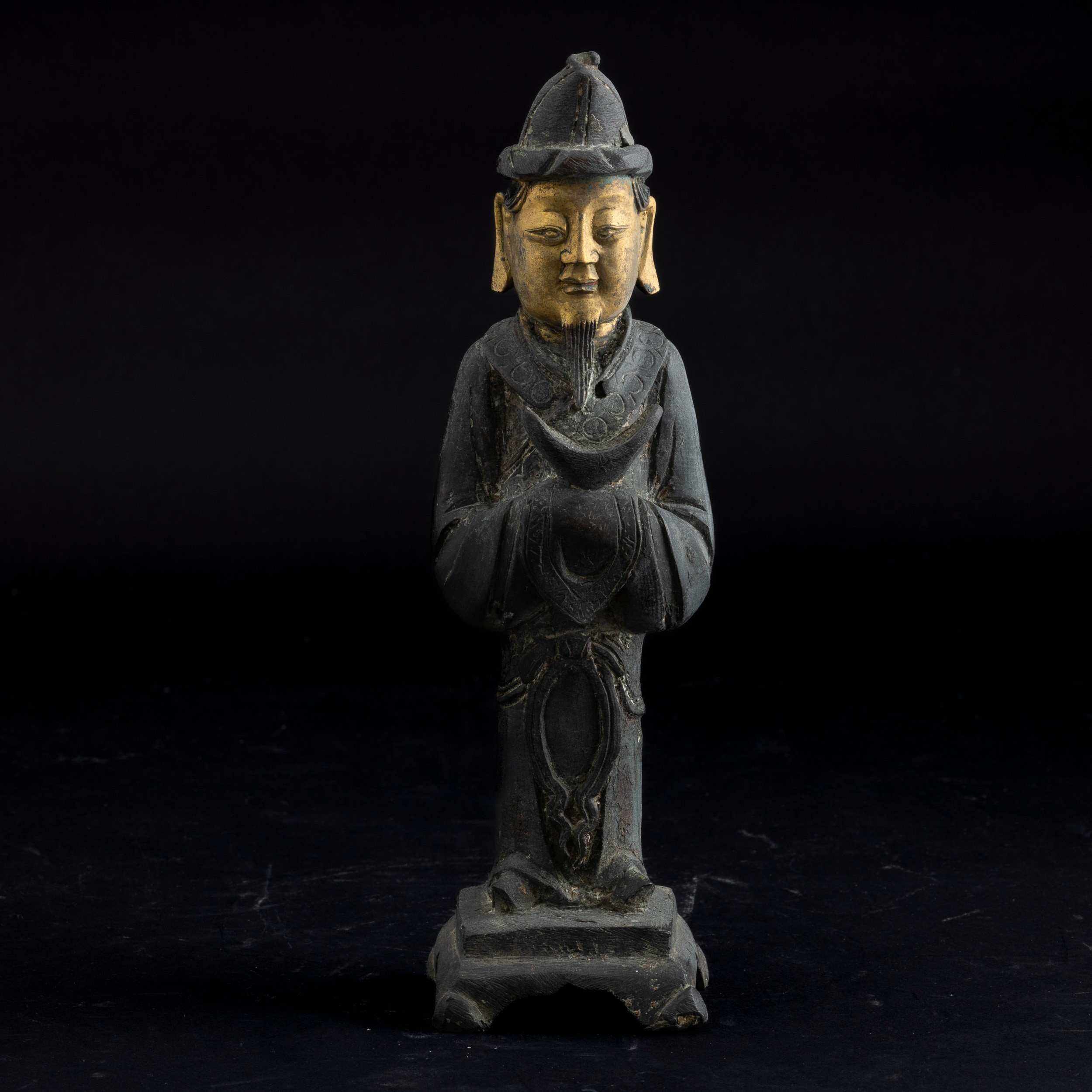 Figura di Saggio Stante in Bronzo Parzialmente Dorato a Freddo, Cina, Dinastia Ming, XVII Secolo