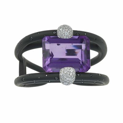 Michele Della Valle, Bracciale con grande ametista e diamanti, montatura in titanio