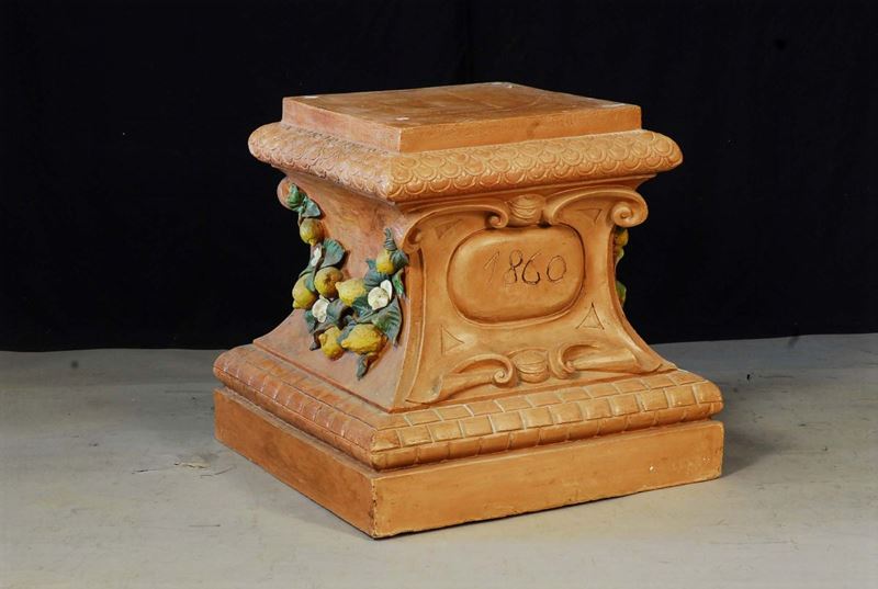 Base in terracotta con limoni  - Auction Time Auction 3-2014 - Cambi Casa d'Aste