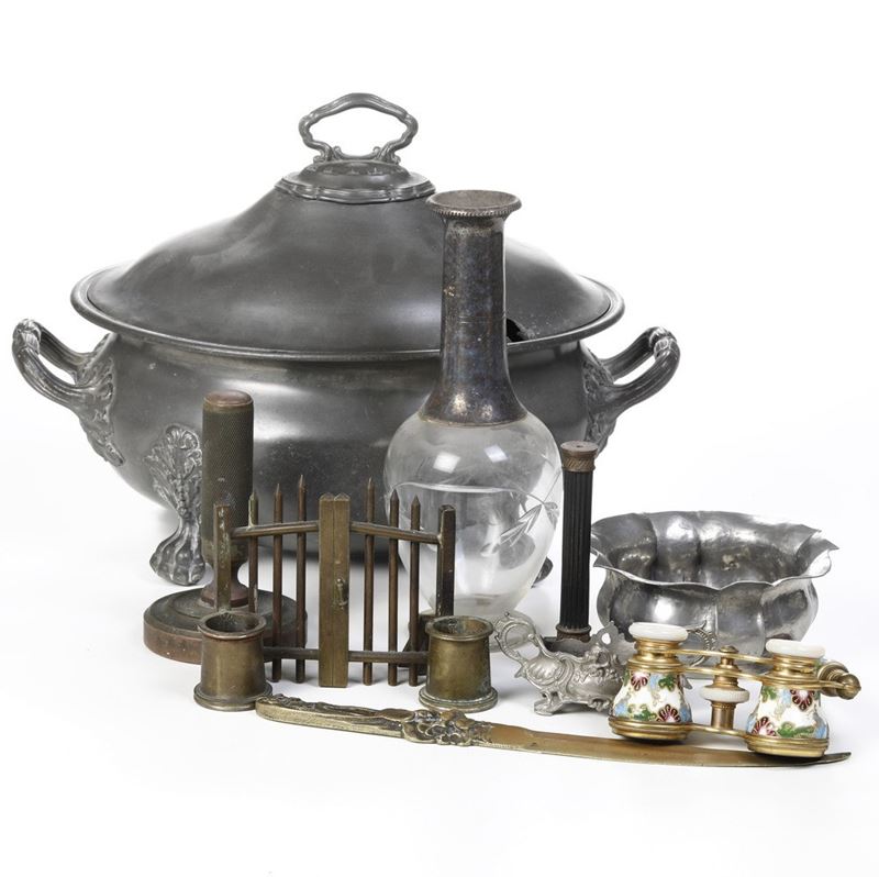 Lotto di oggetti in metallo  - Auction Antique - Cambi Casa d'Aste