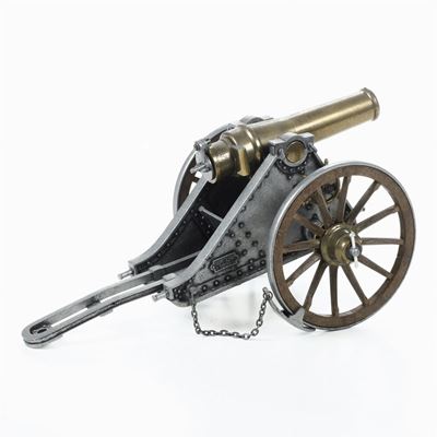 Cannone "mortero 1895" in Metallo