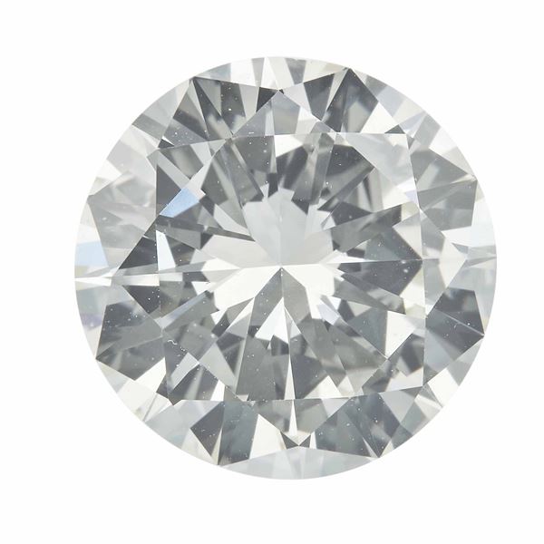Diamante taglio brillante di ct 6.91, colore O-P, caratteristiche interne VS1, fluorescenza UV debole azzurra