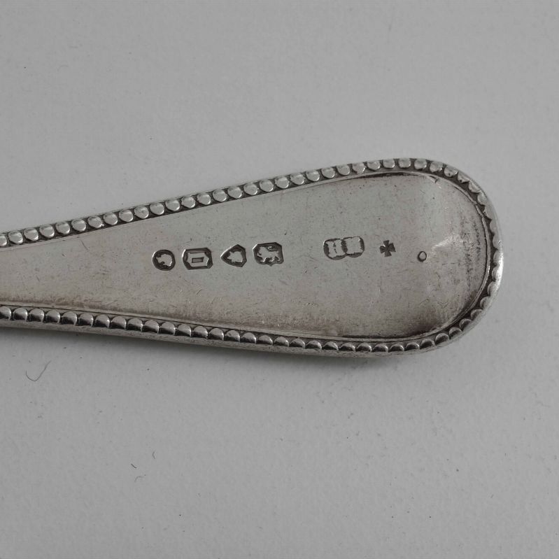 Sette Cucchiai. Londra, 1882. Argentiere Chawner & Co - George William Adams