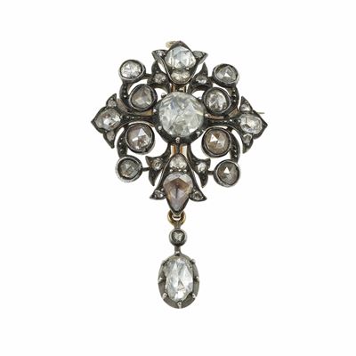 Spilla/pendente con diamanti taglio rosa d’Olanda, in oro giallo 750/1000 e argento