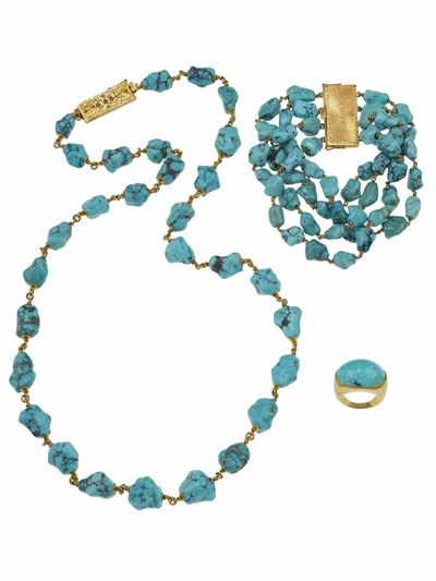 Parure in oro giallo 750/1000 con turchesi, girocollo, bracciale e anello