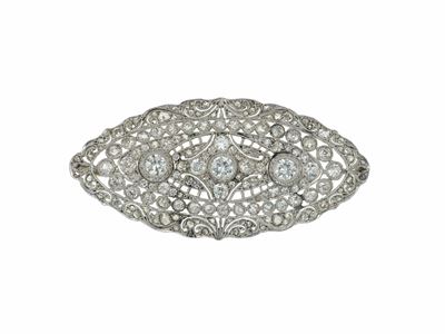 Spilla con diamanti, montatura in platino 750/1000