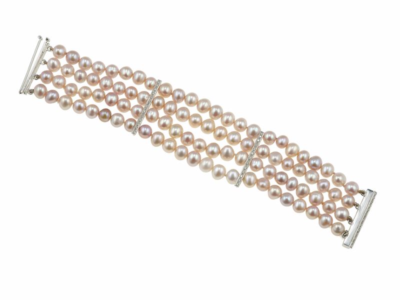 Bracciale con perle rosa coltivate e piccoli diamanti  - Asta Gioielli - Cambi Casa d'Aste