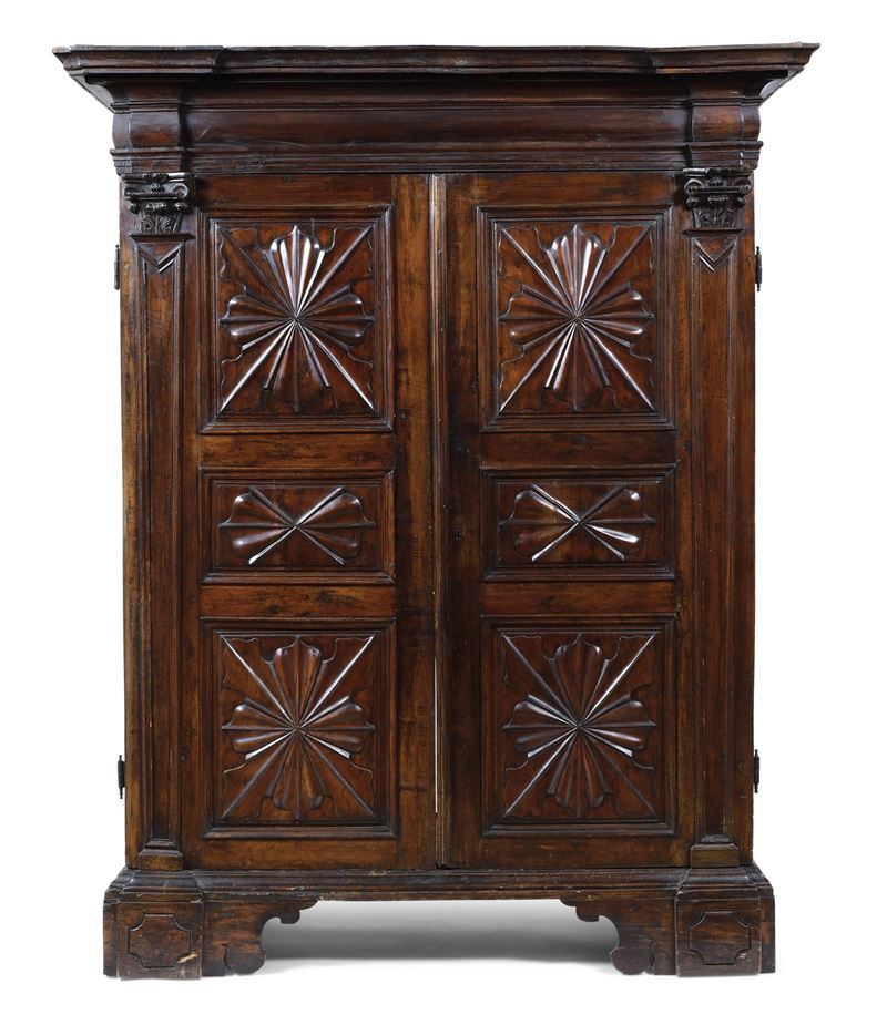 Armadio a due ante il legno intagliato. Genova XVIII secolo  - Auction Antique July - Cambi Casa d'Aste