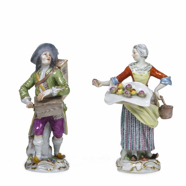 Coppia di figurine dalla serie "Cris de Paris". Meissen, XX secolo.