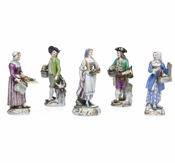 Cinque figurine di venditori ambulanti "Cris de Paris". Meissen (4 pezzi) e Doccia, XX secolo.