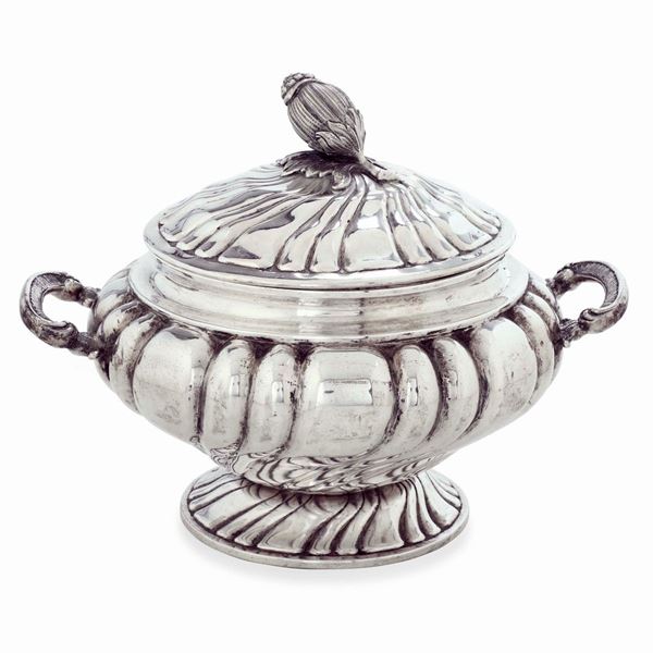 Zuppiera. Argenteria artistica italiana del XX secolo